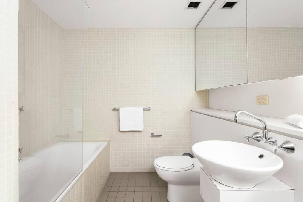 She35 - Cbd Darling Harbour Views With Pool & Gym Access *